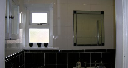Period Bathroom 2